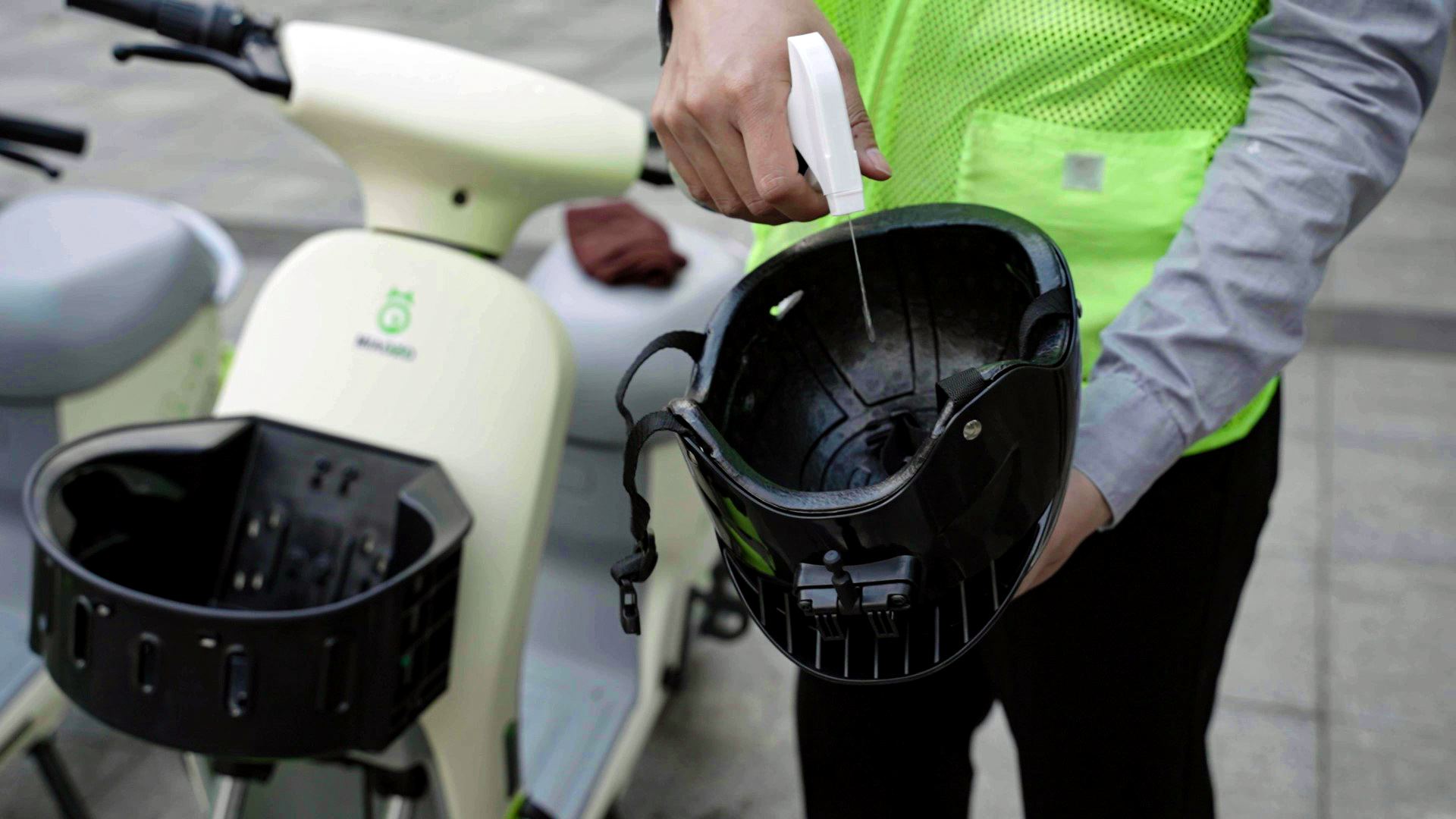 共享電動(dòng)車的使用 共享電動(dòng)車的使用